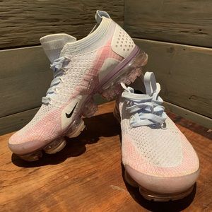 Nike air vapormax pink & white Girl Teen size 6.5